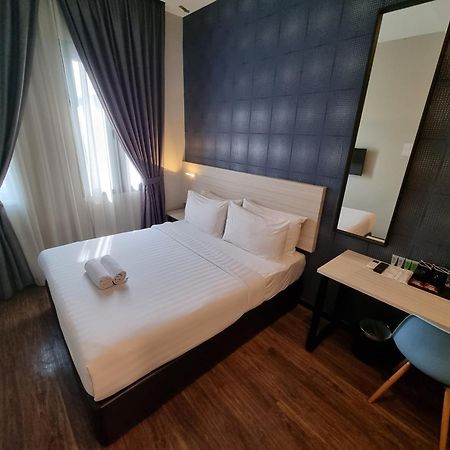The Square Hotel Skudai Exterior foto