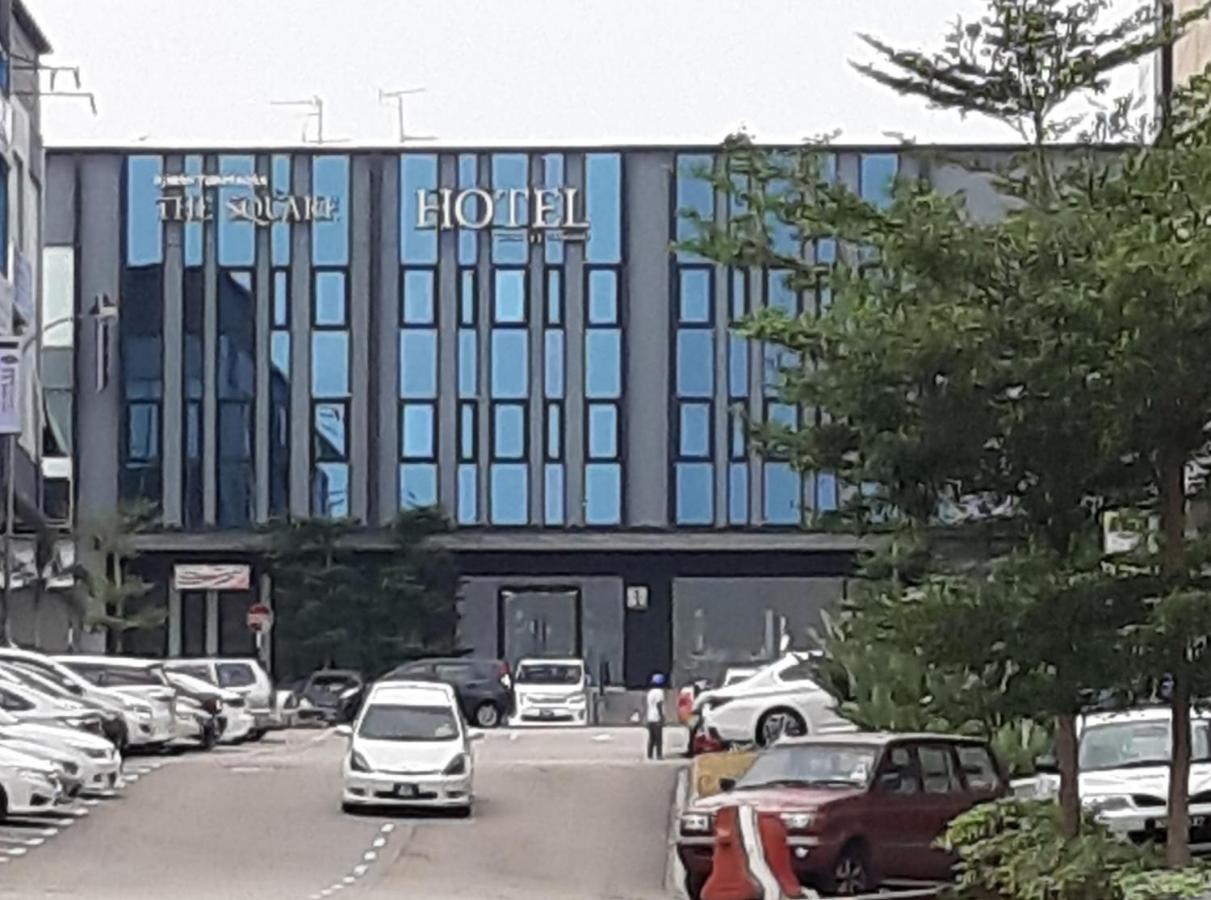 The Square Hotel Skudai Exterior foto